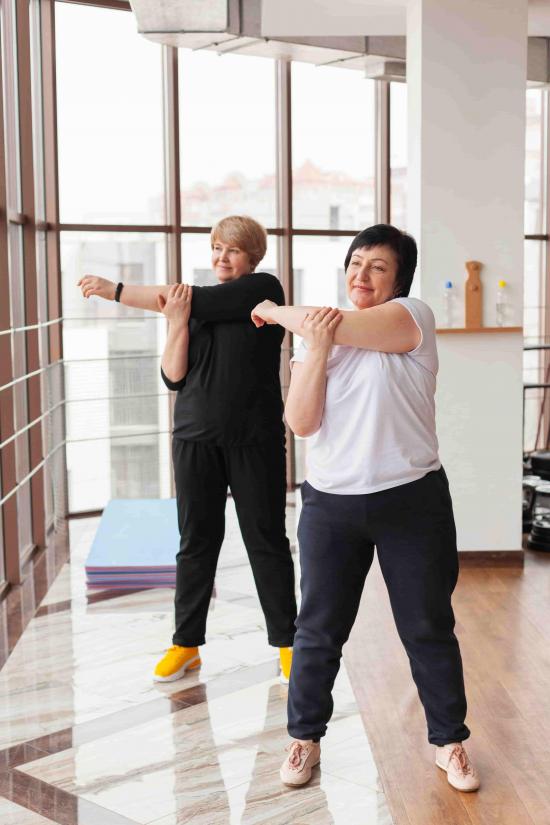 senior-female-couple